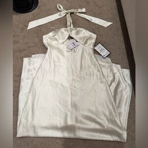 “New” Morgan & Co. Cream Satin Chemise size13